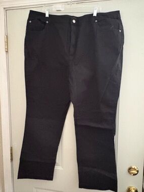 Straight Leg Women's Pants in Black